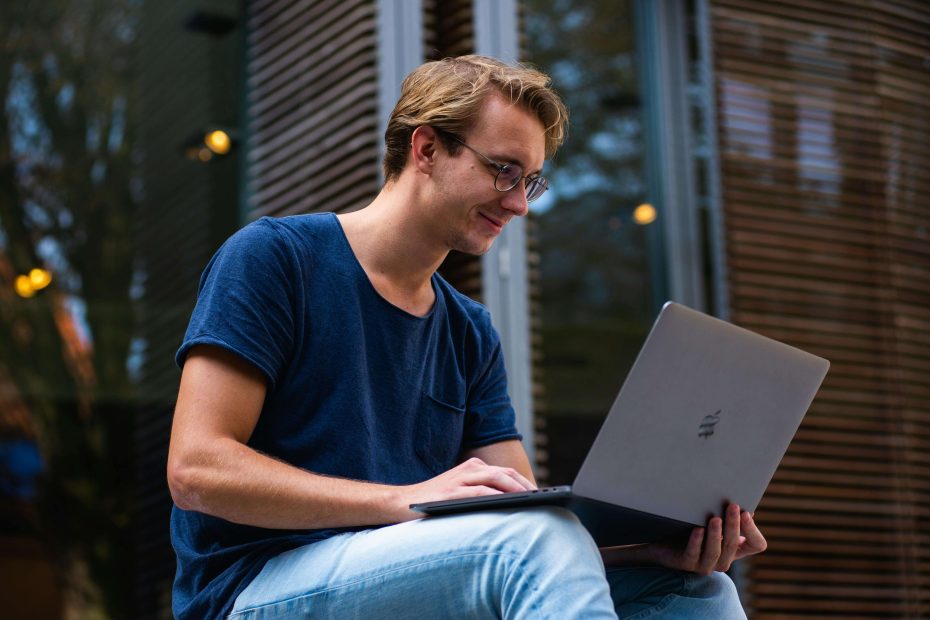 Career crafting for the future of work – freelancing and remote work opportunities.