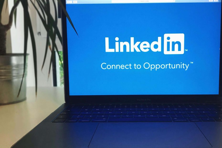Using LinkedIn to discover how to find people who are hiring through keyword searches